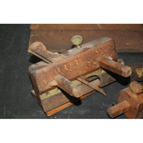 112 - A Selection of Vintage Woodworking Tools