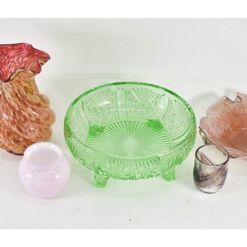 343 - A Collection Of 5 Art Glass Items Including A Believed To Be Uranium Glass Fruit Bowl And An Unusual... 