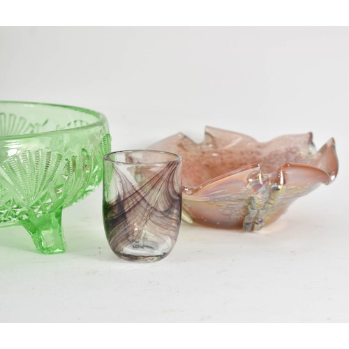 343 - A Collection Of 5 Art Glass Items Including A Believed To Be Uranium Glass Fruit Bowl And An Unusual... 