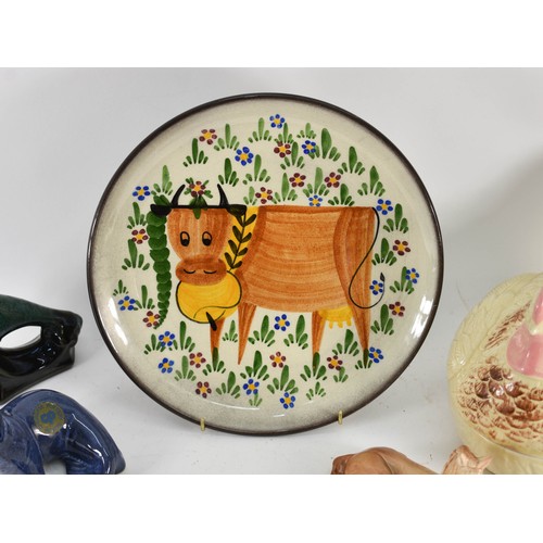 376 - A Collection Of 6 Various Animal Themed Pottery Items Including A Sylvac Horse