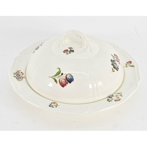 407 - A Wedgwood Tureen Featuring Floral Decoration