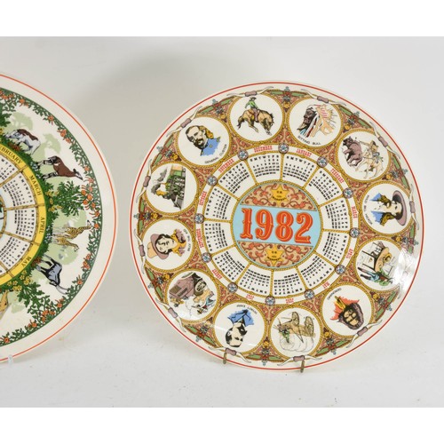 410 - 2 Wedgwood Calendar Plates - 1980 And 1982. 26cm Diameter.