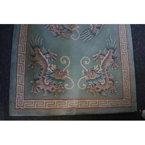 442 - A Quality Thick Pile Oriental Rug size 154x92 cm