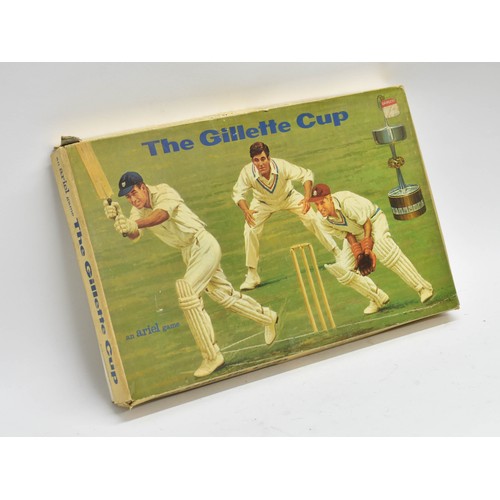 446 - A Vintage 1960's Gillette Cup Board Game