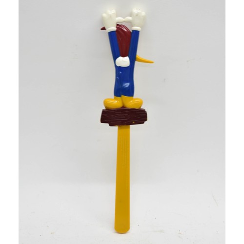 454 - A Vintage Woody Woodpecker Universal Studios Back Scratcher