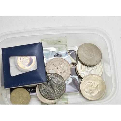 489 - A Tub Of Various Commemorative Coins Including Winston Churchill