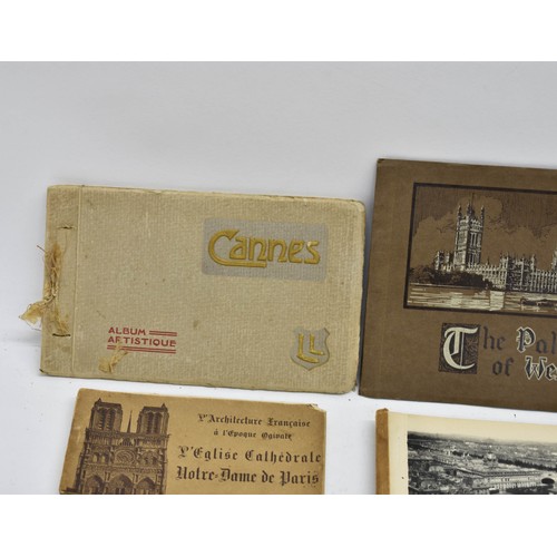 492 - A Collection Of French Postcards In Booklets Including Paris And Notre Damne