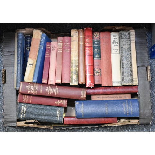 529 - A Box Of Vintage Books Including Machinery's Handbook