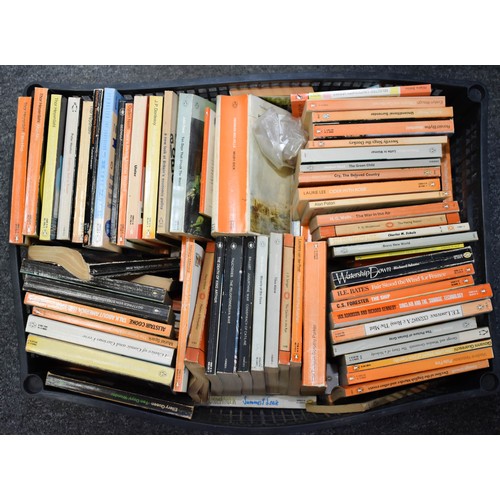 533 - A Crate Featuring A Huge Quantity Of Vintage Penguin Books (Double Layered)