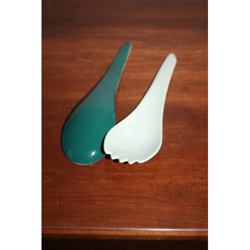 596 - 5 Pieces of Mid Century Carlton Ware Registered Australian Design with Salad Servers/Tossers