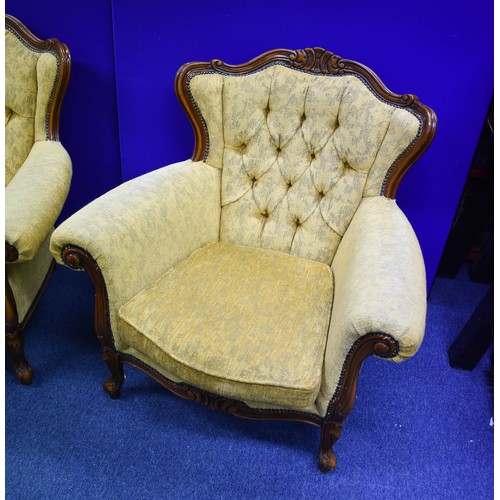 211 - A Delightful Yellow Upholstered Italian Rococo Style 3 Seater Settee And 2 Chairs. Settee 205cm Widt... 