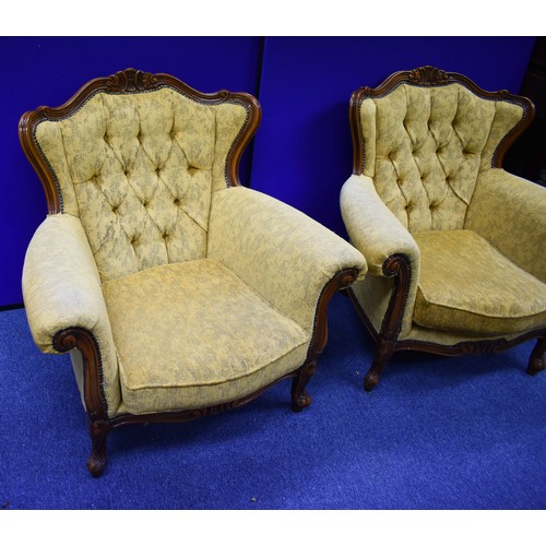 211 - A Delightful Yellow Upholstered Italian Rococo Style 3 Seater Settee And 2 Chairs. Settee 205cm Widt... 