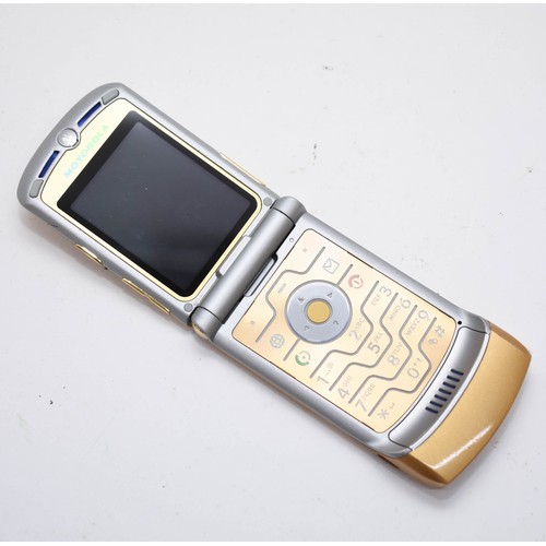 264 - A Rare Gold Dolce And Gabbana Limited Edition Boxed Motorola V3 Vintage Mobile Flip Phone Complete W... 