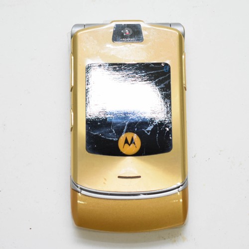 265 - A Rare Gold Dolce And Gabbana Limited Edition Boxed Motorola V3 Vintage Mobile Flip Phone Complete W... 