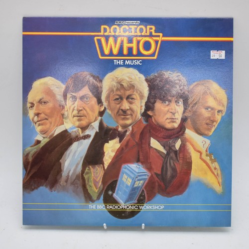 195 - A Collection Of 6 Doctor Who Vinyl Records