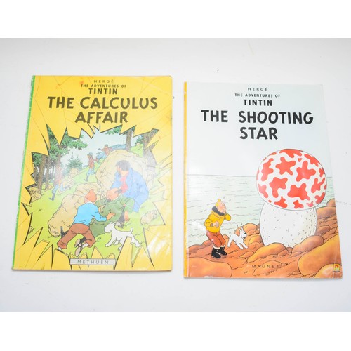 452 - A Collection Of 15 Vintage Tintin Books