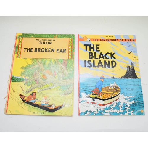 452 - A Collection Of 15 Vintage Tintin Books