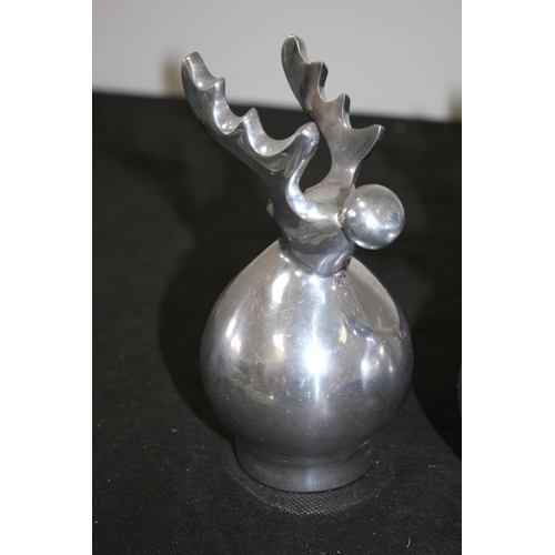 16 - 2 Aluminium Metal Reindeer Candle Stick Holders