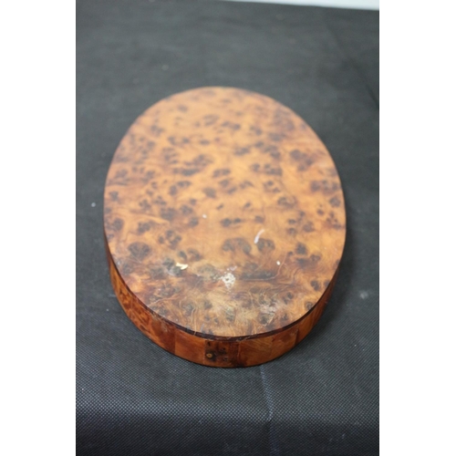 21 - Beautiful Walnut Oval Tray 35cm in Length