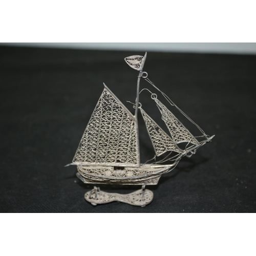 309 - Dutch Silver Filigree Ship 24g