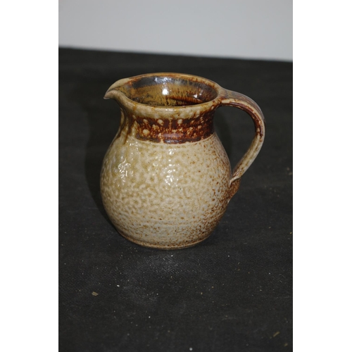 318 - Michael & Joanne Mosse Llanbrynmair Pottery Jug 10cm tall