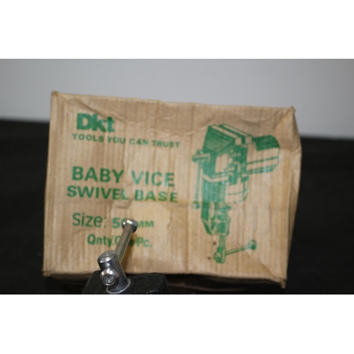 334 - Vintage Baby Vice Swivel Base