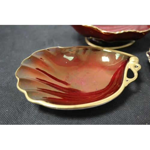 359 - Carlton Ware 3 x Leaf Dishes Rouge Royale