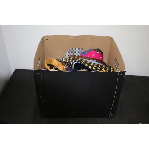 43 - A Box containing A Large Quantity Of Men's Ties