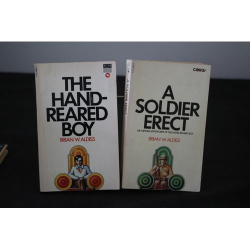 526 - The Hand Reared Boy + A Soldiers Erect - Brian W. Aldiss