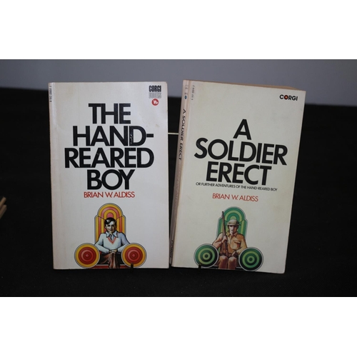 526 - The Hand Reared Boy + A Soldiers Erect - Brian W. Aldiss