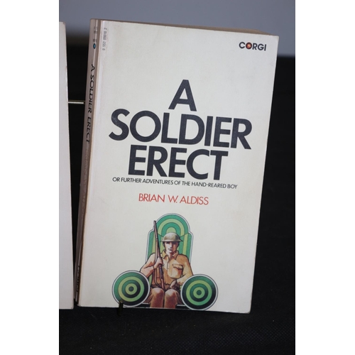 526 - The Hand Reared Boy + A Soldiers Erect - Brian W. Aldiss