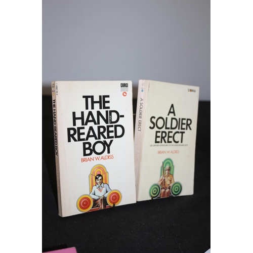 526 - The Hand Reared Boy + A Soldiers Erect - Brian W. Aldiss