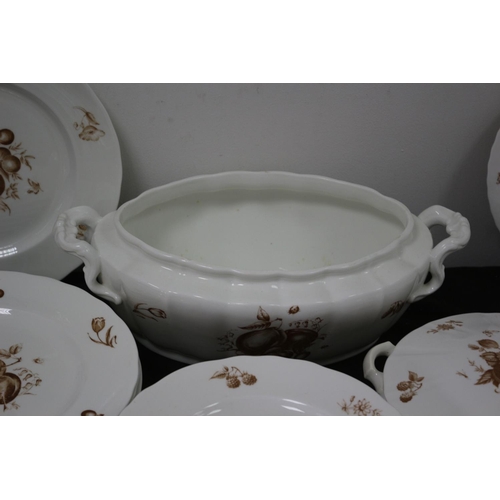 67 - A Great Selection of  over 50 Pieces Delecta Reproduction of Early Worcester Bone China, 5 Items wit... 