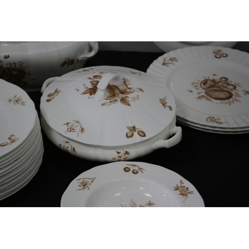 67 - A Great Selection of  over 50 Pieces Delecta Reproduction of Early Worcester Bone China, 5 Items wit... 