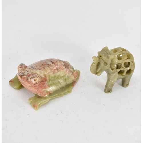 556 - A Stone Toad And Elephant