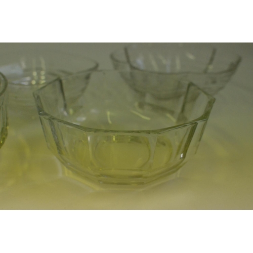 133 - 4 x Glass Fruit Salad Bowls various sizes