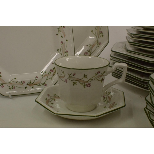 150 - A Large Collection of Eternal Bow Dinner set