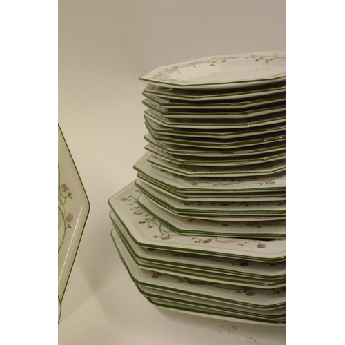 150 - A Large Collection of Eternal Bow Dinner set