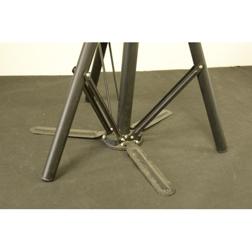 411 - An Adjustable Mannequin Tripod Stand, Fits Most Mannequin Heads