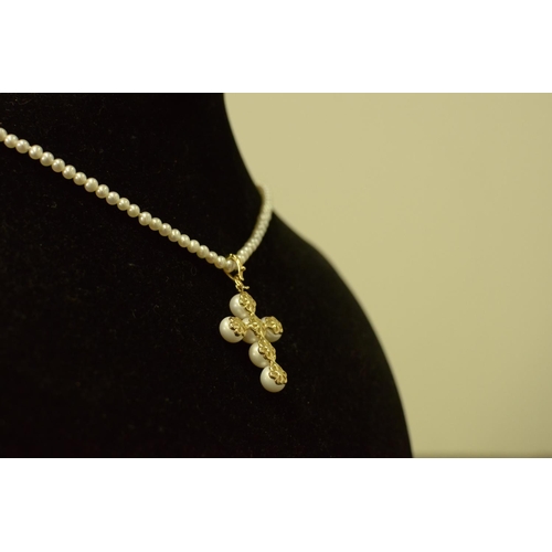 414 - 18ct Gold  Cultured Pearl Necklace with Crucifix and in Box