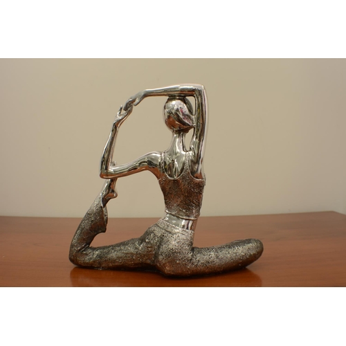 462 - Silver Bling Dancer