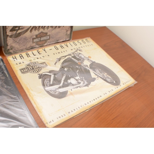 488 - 4 x Harley Davidson signs 40mx30m