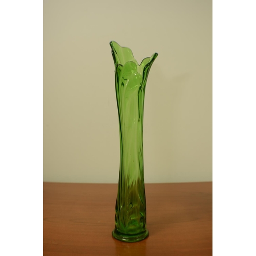 658 - Tall Green Glass Art Vase - 45cm Tall