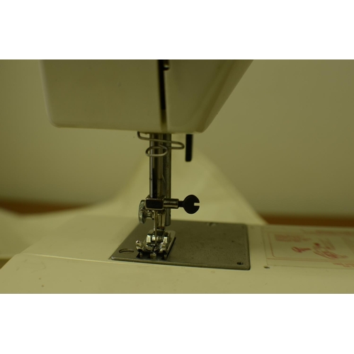 760 - Toyota Sewing Machine untested