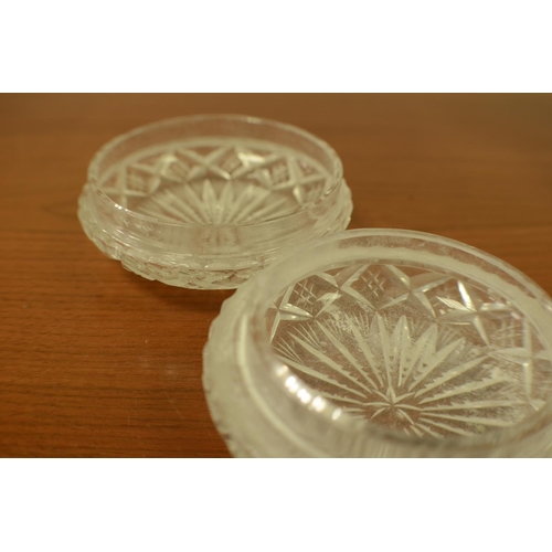 781 - 1 Crystal Sweet Bowl with Lid