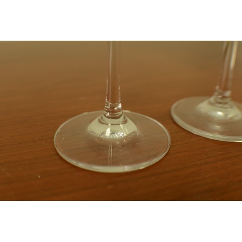 785 - 2 Dartington Wine Glasses