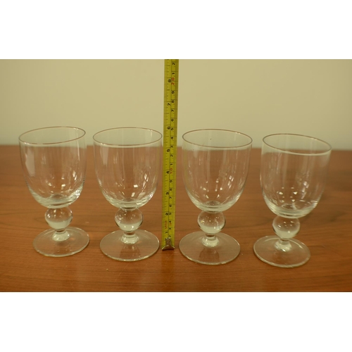 786 - 4 Wine Glasses with Bulb Bottom