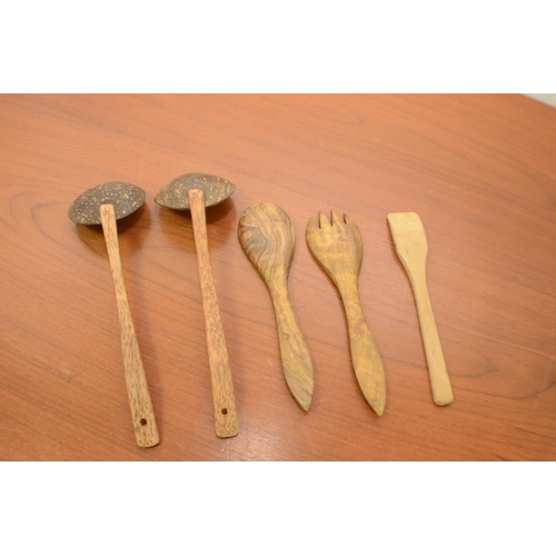 795 - A Salad Server Spoon and Fork plus 2 Coconut Shell Spoons plus a wooden spoon( All Wooden)