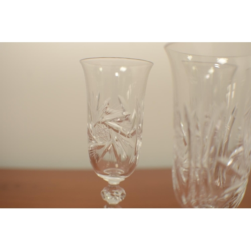 816 - 7 Champagne flute Glasses