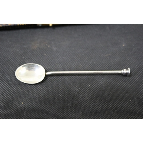 237 - 6 x Silver Teaspoons in Original Box